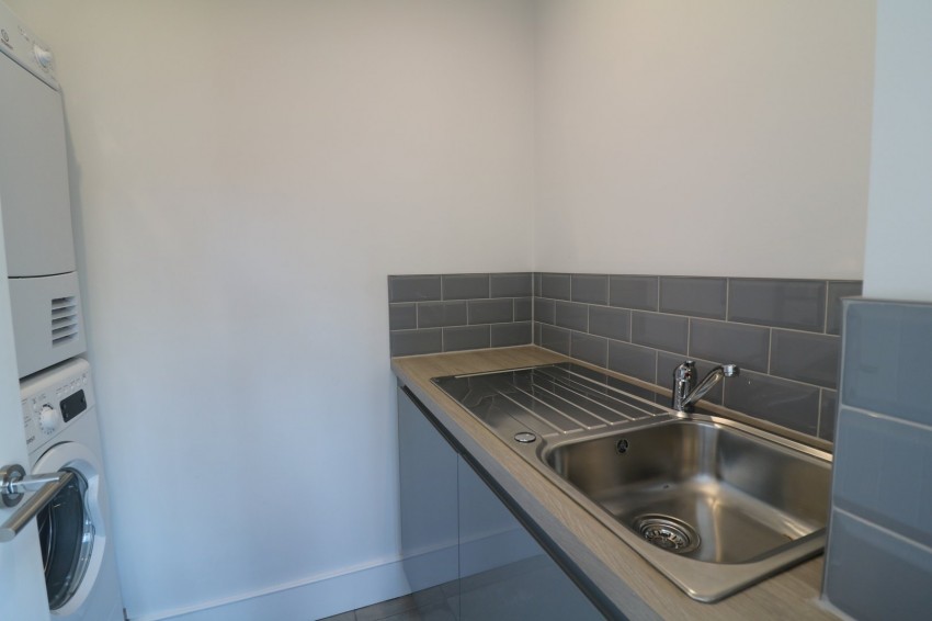 Images for Longfield Lane, Cheshunt, Hertfordshire EAID:3131305421 BID:11055924
