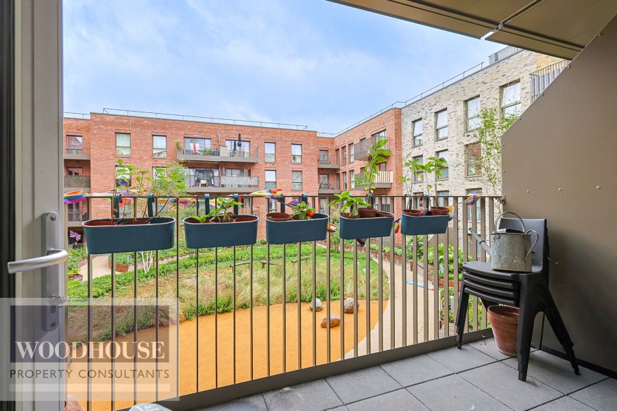Images for Lea Valley View North, Cheshunt, Hertfordshire EAID:3131305421 BID:11055924