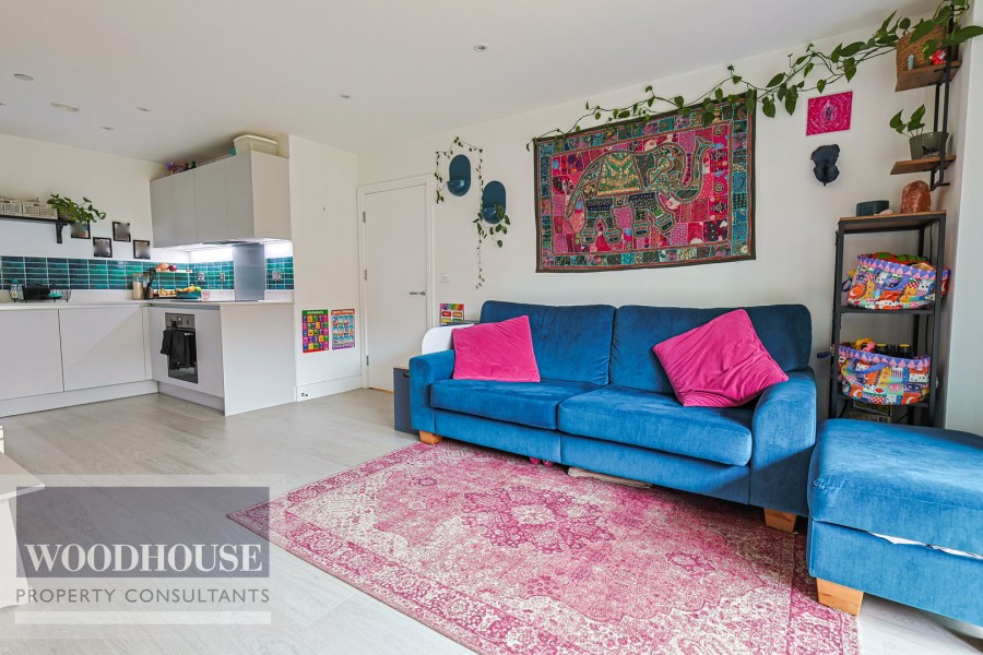 Images for Lea Valley View North, Cheshunt, Hertfordshire EAID:3131305421 BID:11055924
