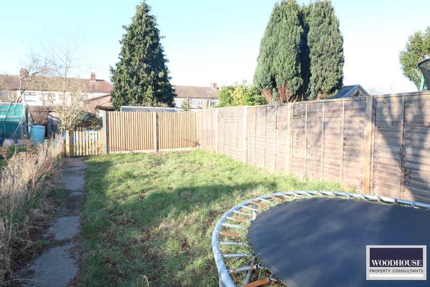 Images for Trinity Lane, Waltham Cross, Hertfordshire EAID:3131305421 BID:11055924