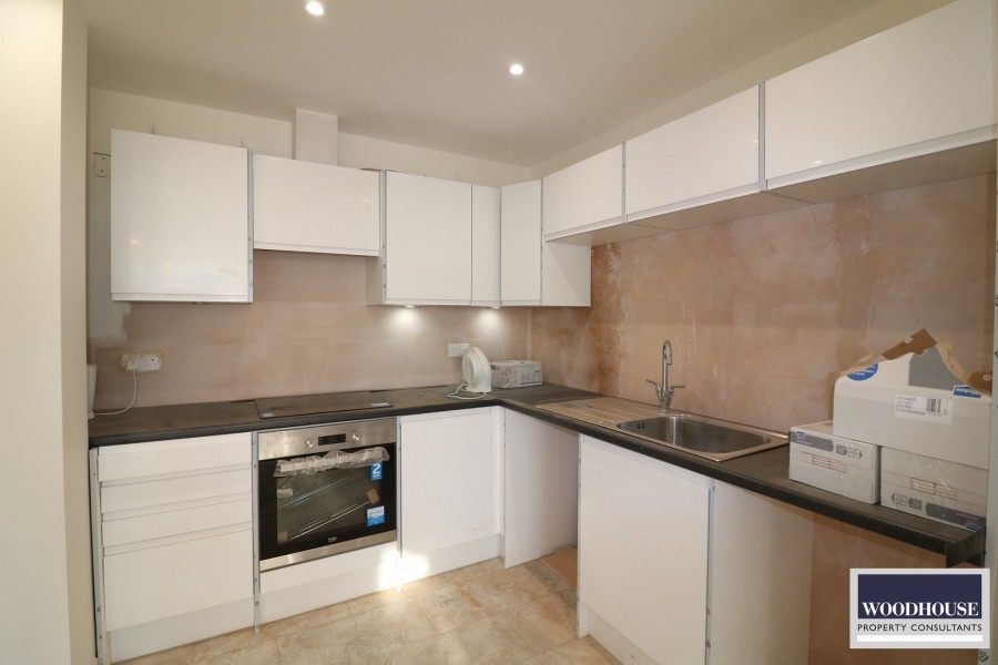 Images for Trinity Lane, Waltham Cross, Hertfordshire EAID:3131305421 BID:11055924