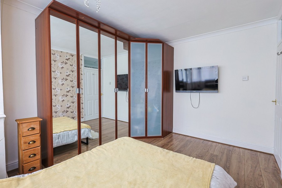 Images for Northfield Road, Waltham Cross, Hertfordshire EAID:3131305421 BID:11055924