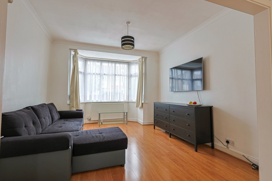 Images for Northfield Road, Waltham Cross, Hertfordshire EAID:3131305421 BID:11055924