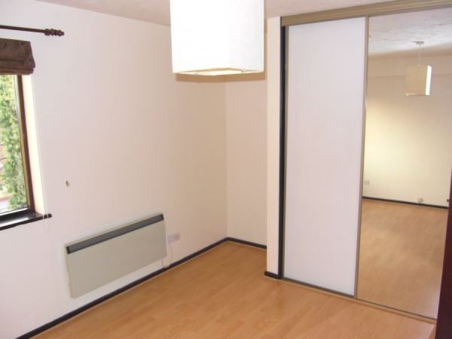 Images for Guinevere Gardens, Cheshunt, Hertfordshire EAID:3131305421 BID:11055924