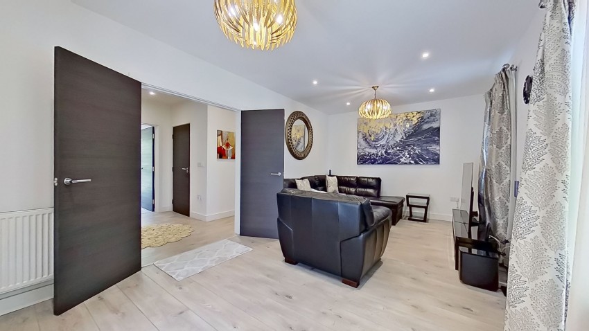 Images for Markwick Avenue, Cheshunt, Hertfordshire EAID:3131305421 BID:11055924