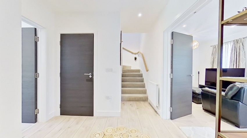 Images for Markwick Avenue, Cheshunt, Hertfordshire EAID:3131305421 BID:11055924