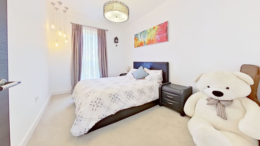 Images for Markwick Avenue, Cheshunt, Hertfordshire EAID:3131305421 BID:11055924