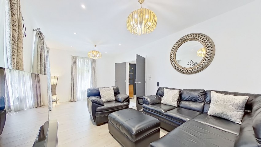 Images for Markwick Avenue, Cheshunt, Hertfordshire EAID:3131305421 BID:11055924