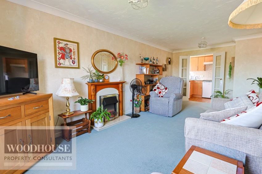 Images for High Street, Cheshunt, Hertfordshire EAID:3131305421 BID:11055924