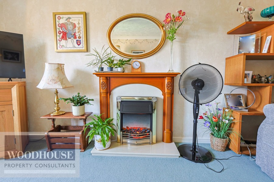 Images for High Street, Cheshunt, Hertfordshire EAID:3131305421 BID:11055924