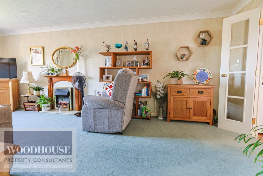 Images for High Street, Cheshunt, Hertfordshire EAID:3131305421 BID:11055924