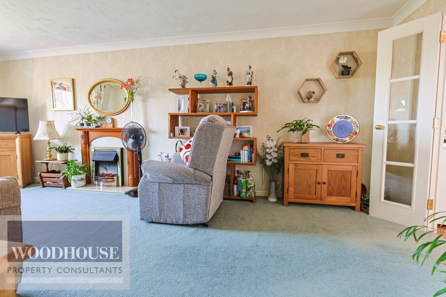 Images for High Street, Cheshunt, Hertfordshire EAID:3131305421 BID:11055924