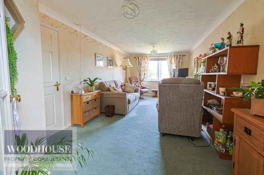 Images for High Street, Cheshunt, Hertfordshire EAID:3131305421 BID:11055924