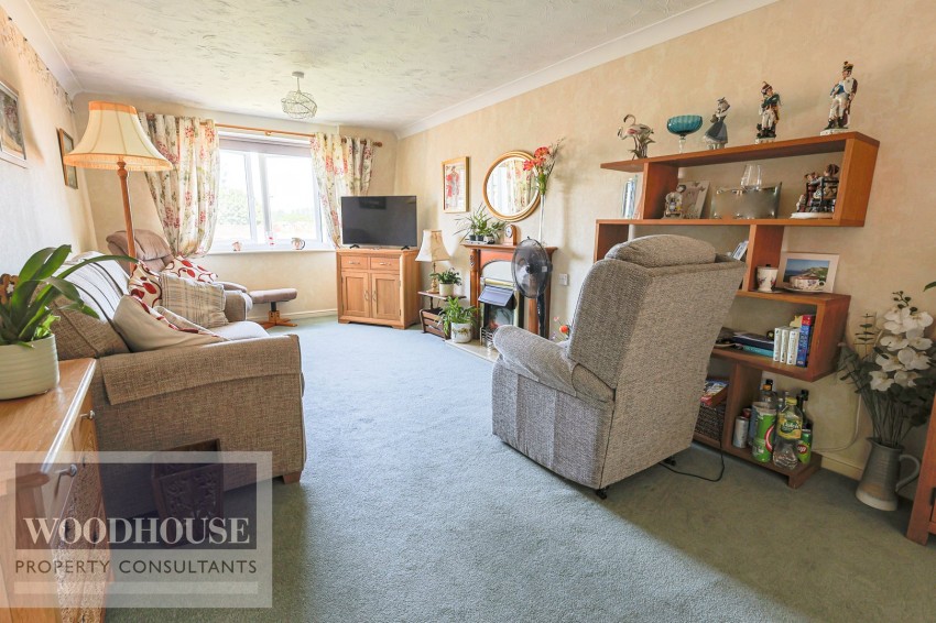 Images for High Street, Cheshunt, Hertfordshire EAID:3131305421 BID:11055924