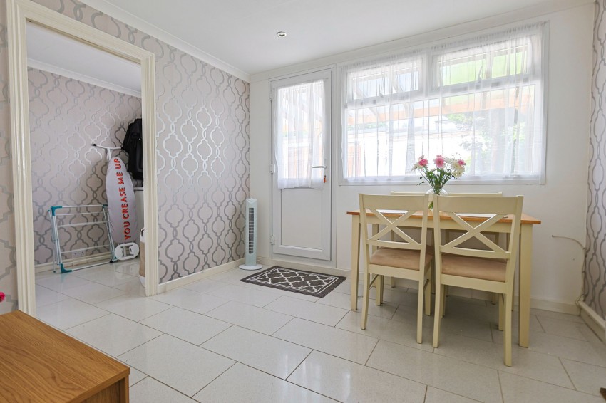 Images for Ripley Way, Cheshunt, Hertfordshire EAID:3131305421 BID:11055924