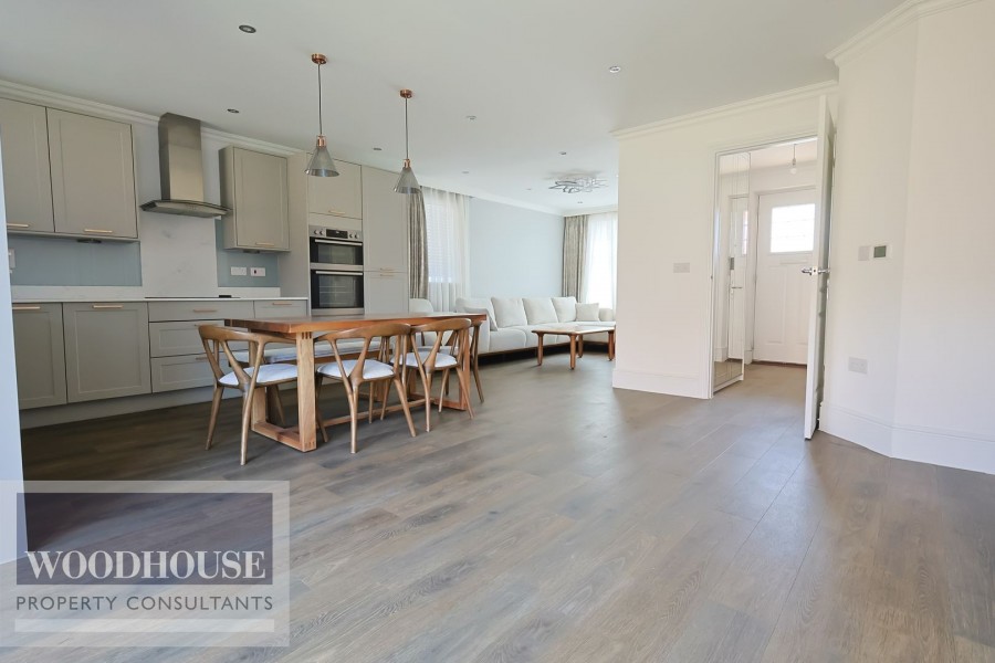 Images for Marketmore Gardens, Goffs Oak EAID:3131305421 BID:11055924