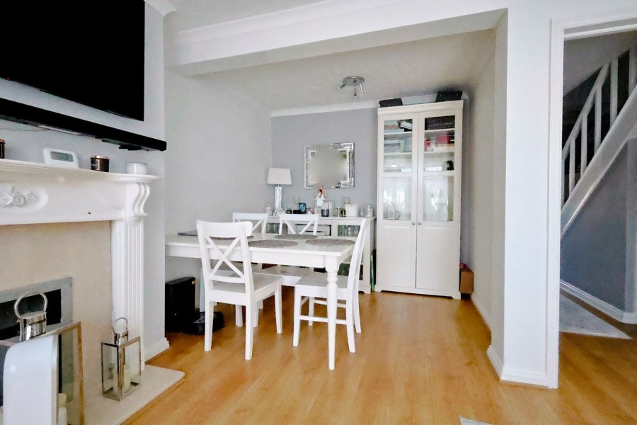 Images for Park Lane, Waltham Cross, Hertfordshire EAID:3131305421 BID:11055924