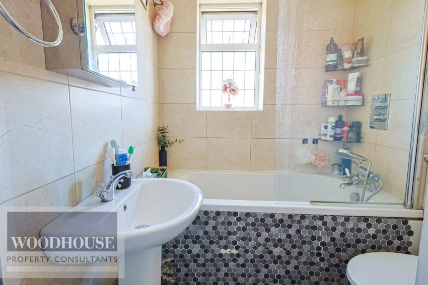 Images for Leaforis Road, Cheshunt, Hertfordshire EAID:3131305421 BID:11055924