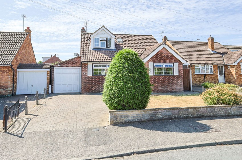 Images for Sandon Road, Cheshunt, Hertfordshire EAID:3131305421 BID:11055924