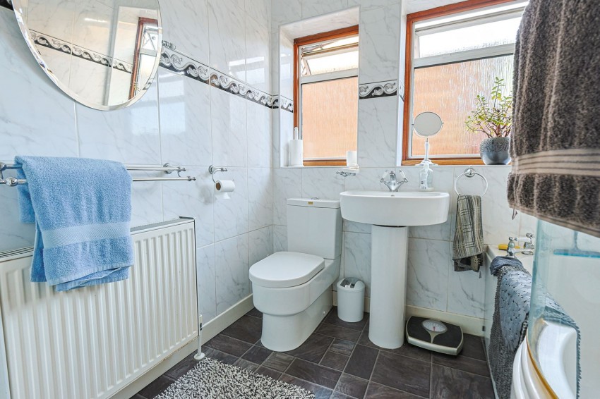 Images for Sandon Road, Cheshunt, Hertfordshire EAID:3131305421 BID:11055924