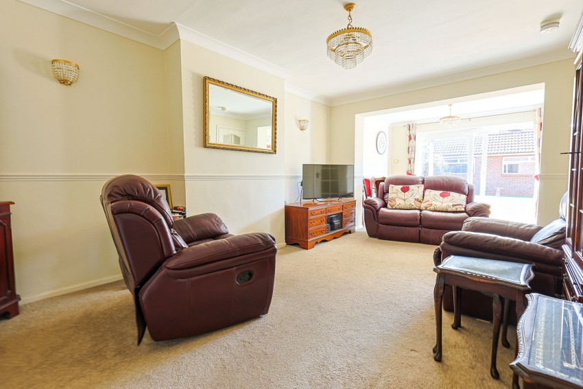 Images for Sandon Road, Cheshunt, Hertfordshire EAID:3131305421 BID:11055924