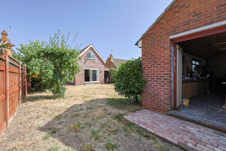 Images for Sandon Road, Cheshunt, Hertfordshire EAID:3131305421 BID:11055924