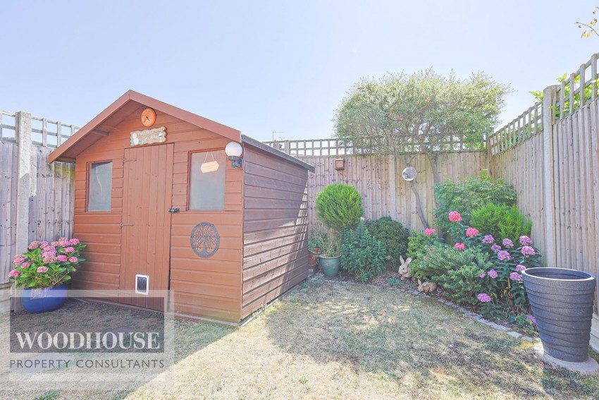 Images for Bury Green Road, Cheshunt, Hertfordshire EAID:3131305421 BID:11055924