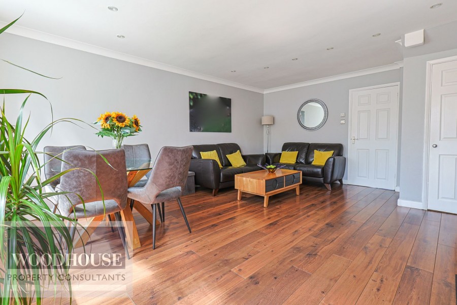 Images for Bury Green Road, Cheshunt, Hertfordshire EAID:3131305421 BID:11055924