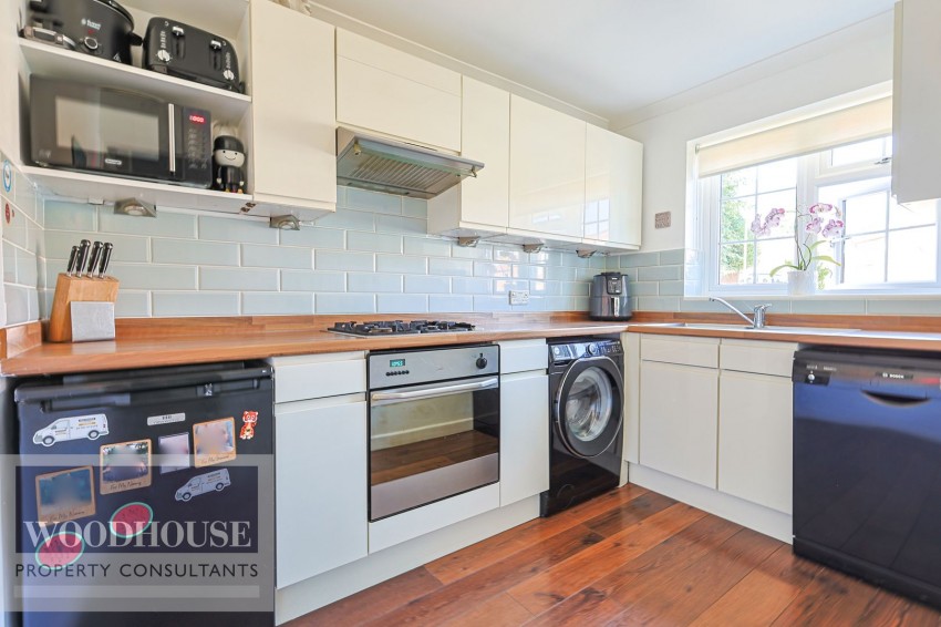 Images for Bury Green Road, Cheshunt, Hertfordshire EAID:3131305421 BID:11055924