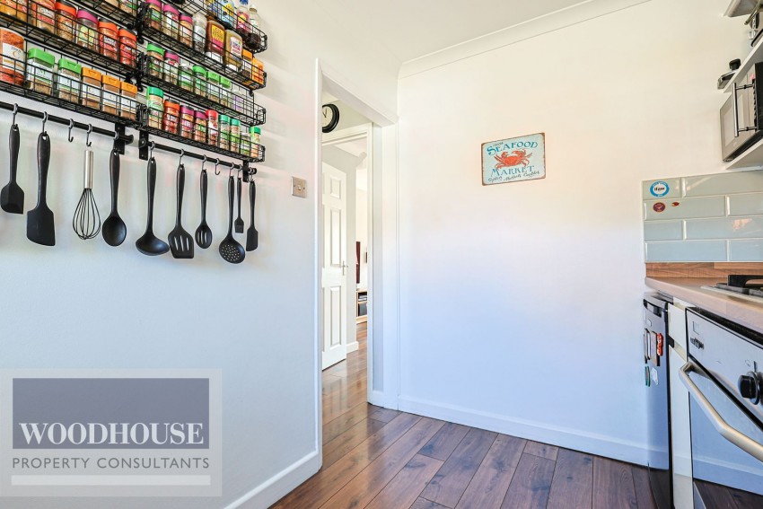 Images for Bury Green Road, Cheshunt, Hertfordshire EAID:3131305421 BID:11055924