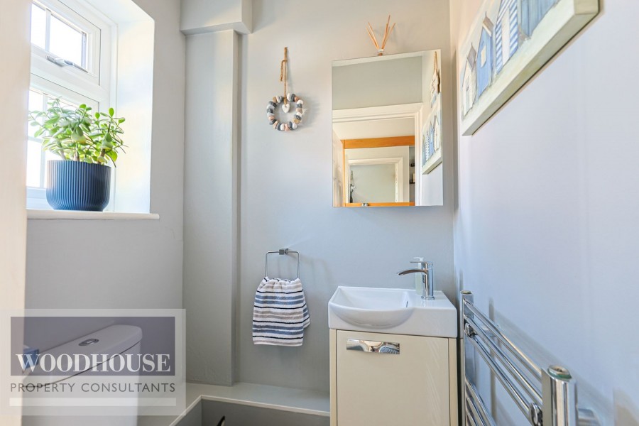 Images for Bury Green Road, Cheshunt, Hertfordshire EAID:3131305421 BID:11055924