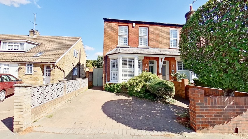 Images for Bury Green Road, Cheshunt, Hertfordshire EAID:3131305421 BID:11055924