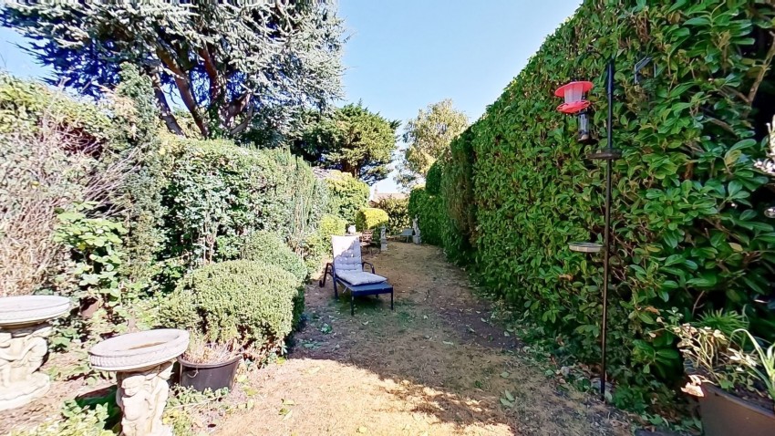 Images for Bury Green Road, Cheshunt, Hertfordshire EAID:3131305421 BID:11055924
