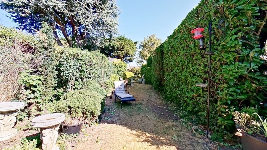 Images for Bury Green Road, Cheshunt, Hertfordshire EAID:3131305421 BID:11055924