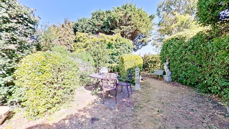 Images for Bury Green Road, Cheshunt, Hertfordshire EAID:3131305421 BID:11055924