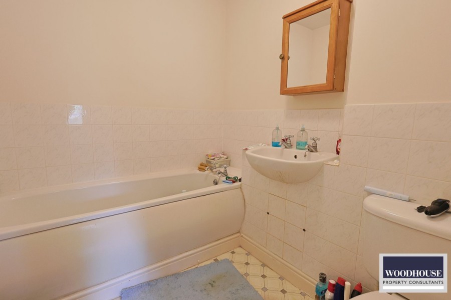 Images for Harston Drive, Enfield EAID:3131305421 BID:11055924