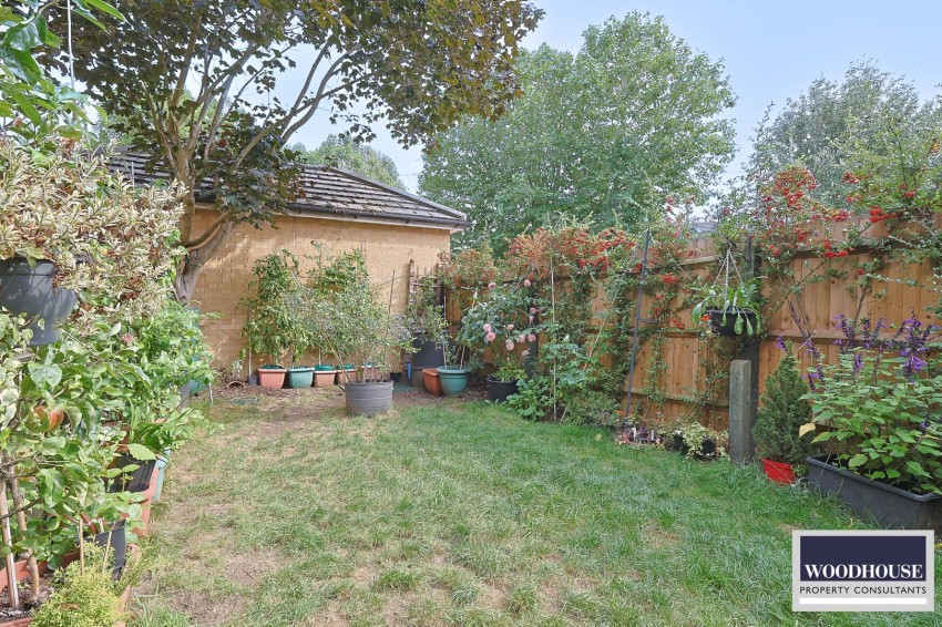 Images for Harston Drive, Enfield EAID:3131305421 BID:11055924
