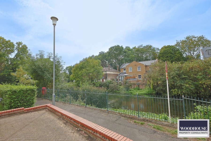 Images for Harston Drive, Enfield EAID:3131305421 BID:11055924
